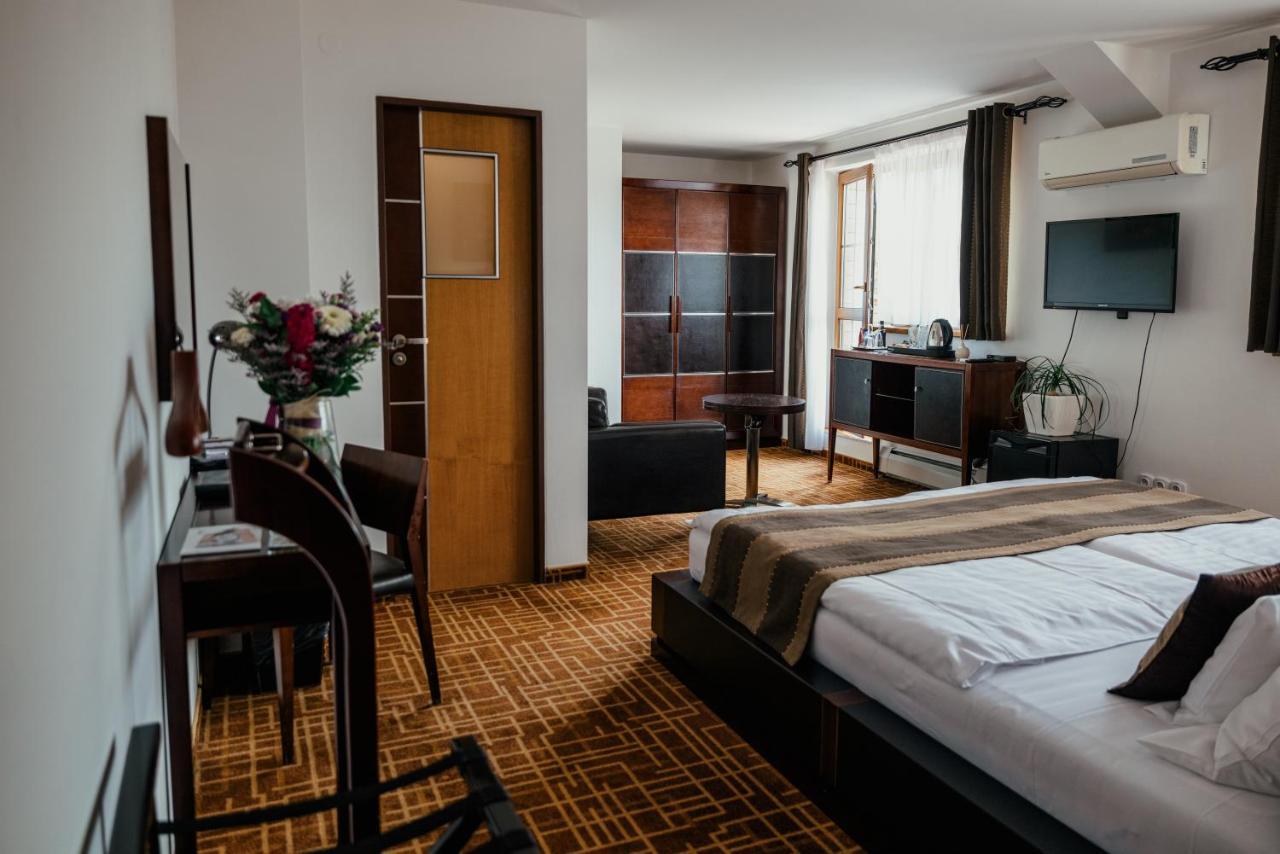 Hotel Troyer Trojanovice Buitenkant foto